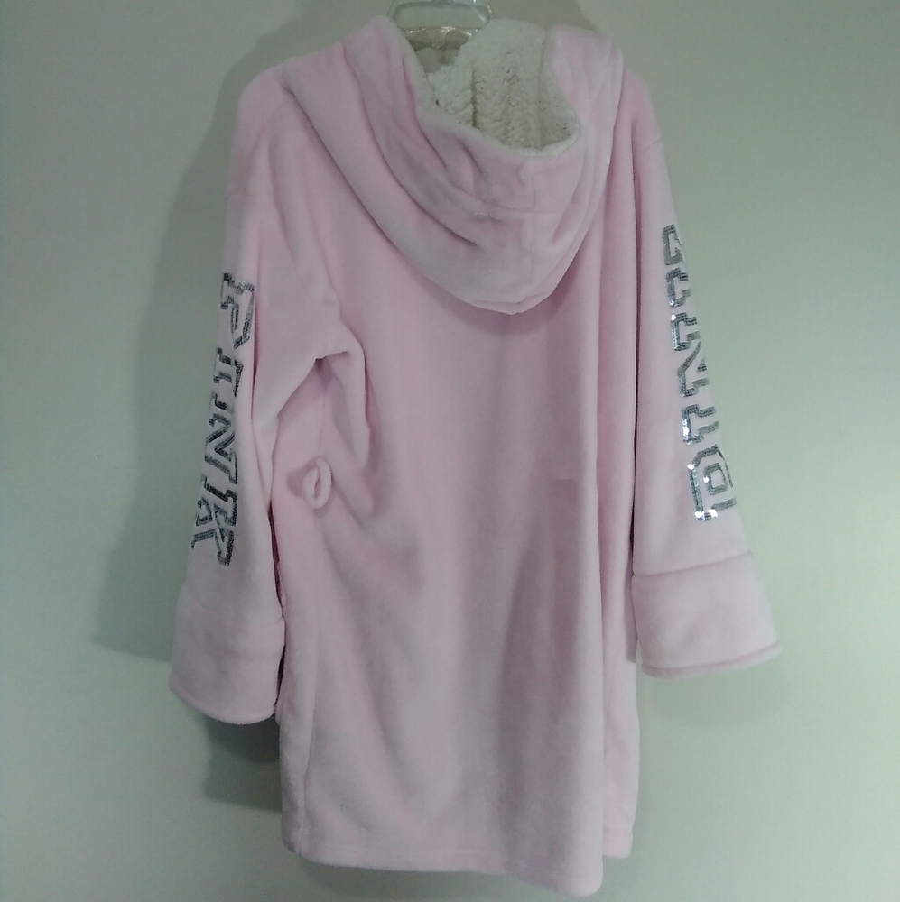 PINK Victoria's Secret LOGO Plush Hooded Robe XS - Picture 3 of 7